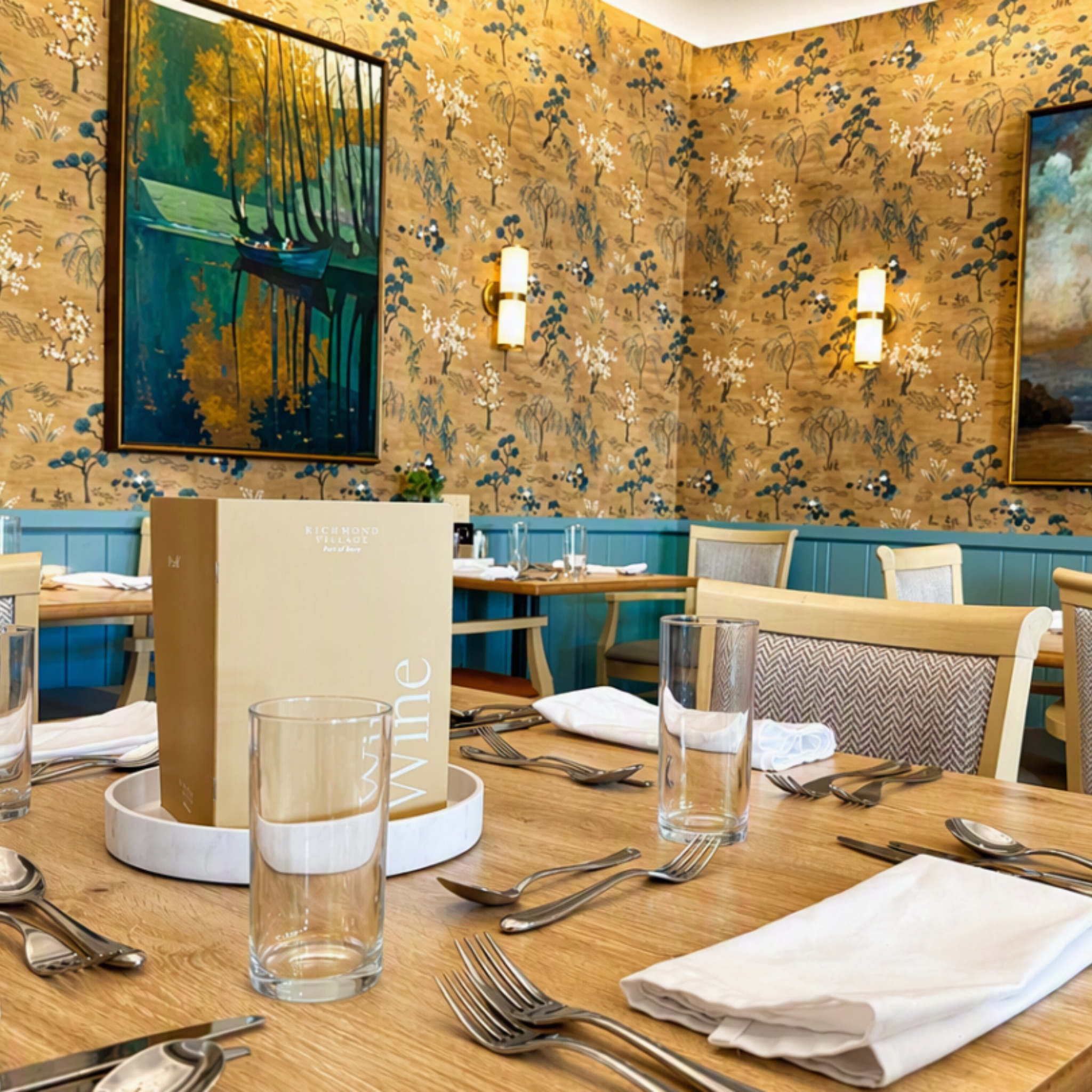 Aston Restaurant