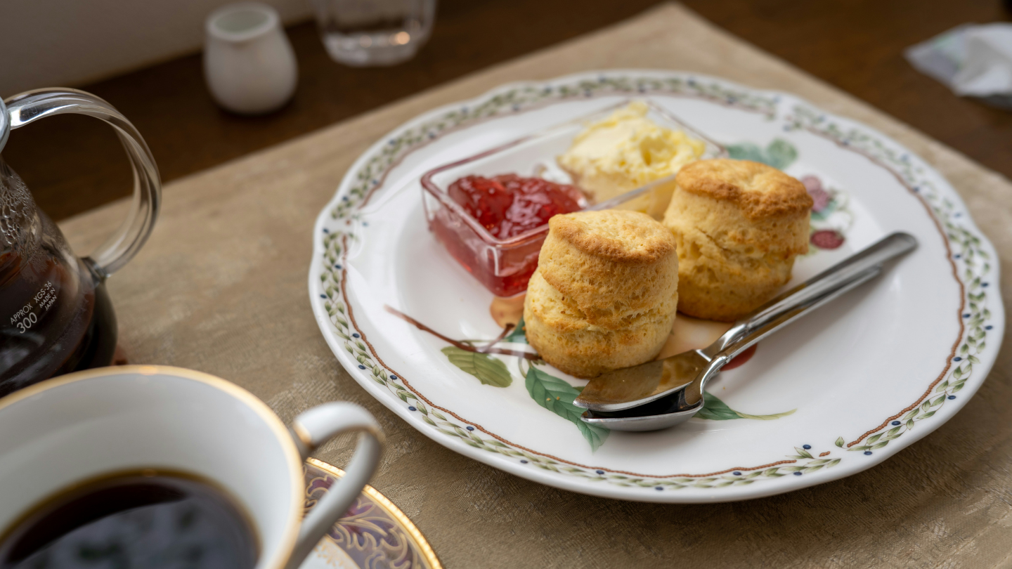 Tea & Scones