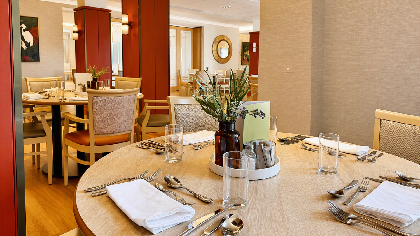 Aston Restaurant