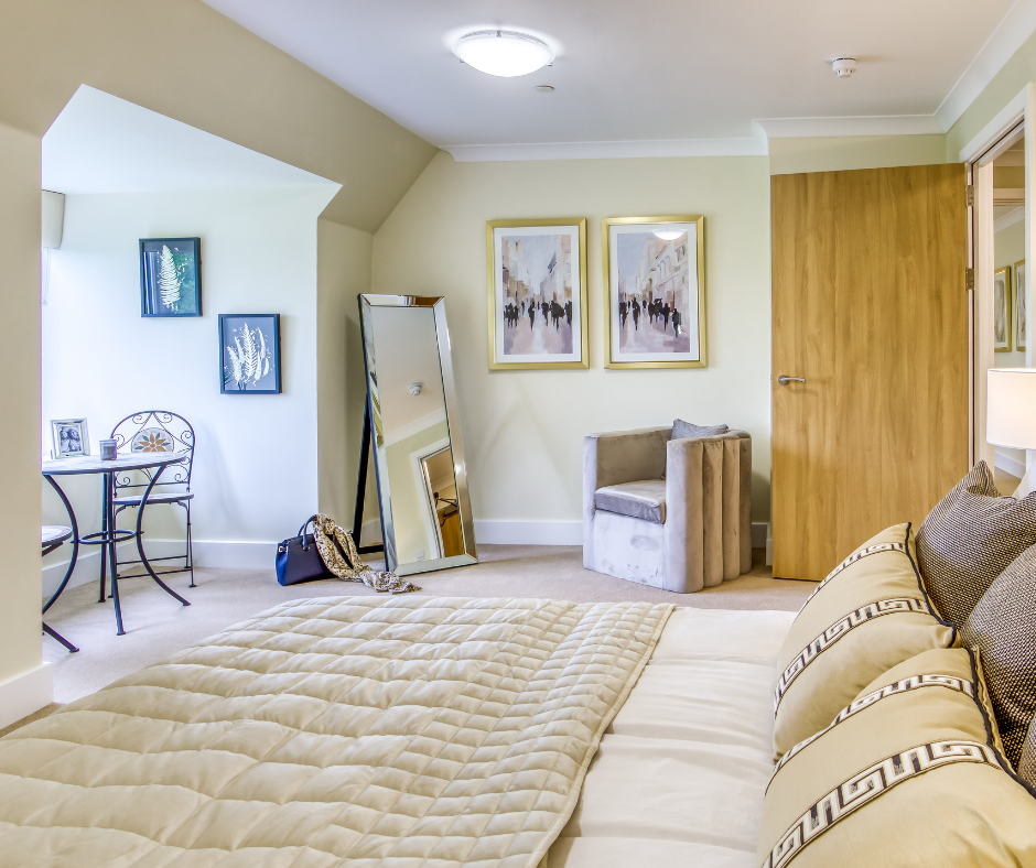 Wood Norton Apartment
