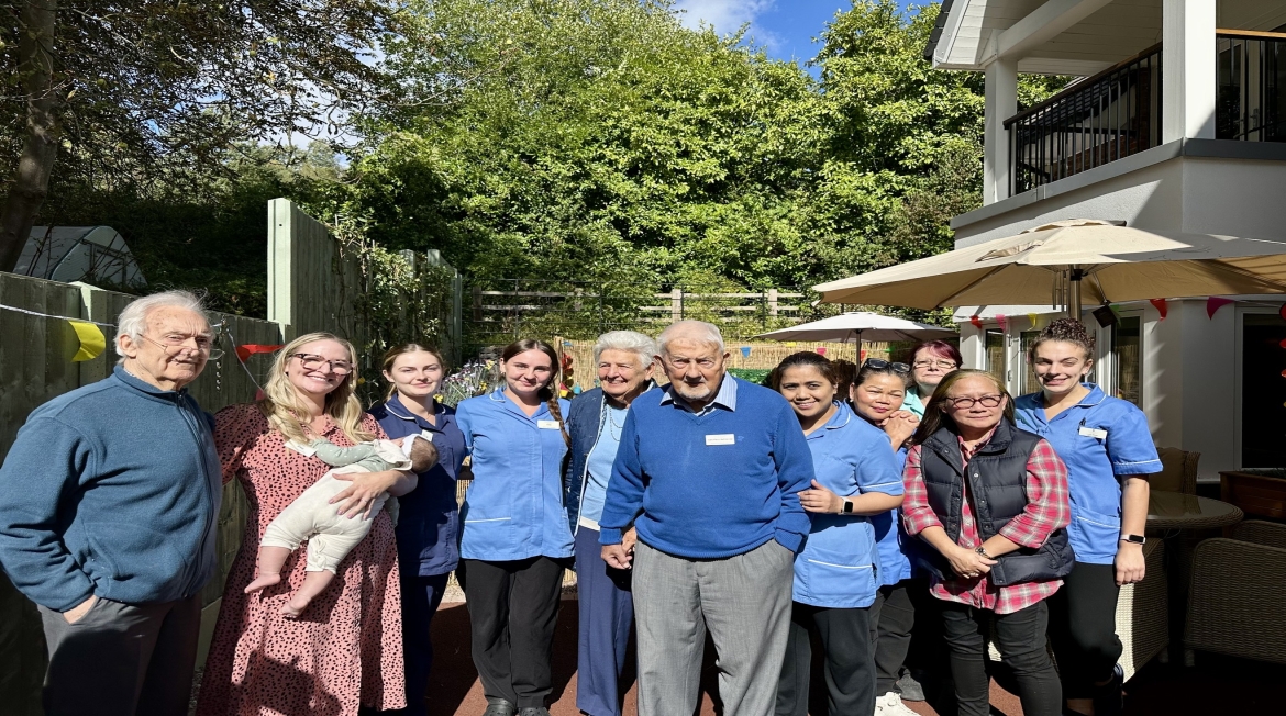 Richmond Villages Wood Norton Opens Brand-New Dementia Garden Residents and staff in the Dementia Garden