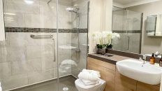 3 Milestones Close Shower Room