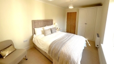 8 Ashfields Grove bedroom